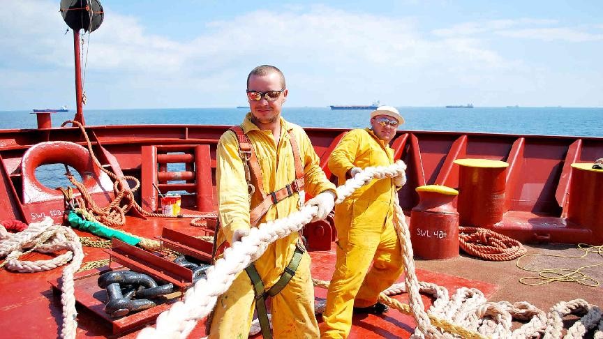 Caught in a crisis - no captain was trained for this