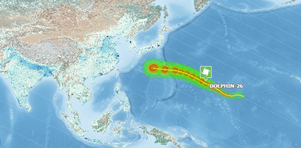 Typhoon Dolphin advances towards waters south of Japan