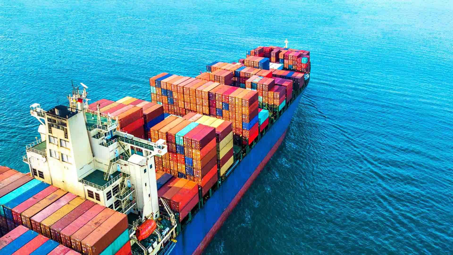 Cosco announces $2.2bn order for 12 LNG-fuelled boxships