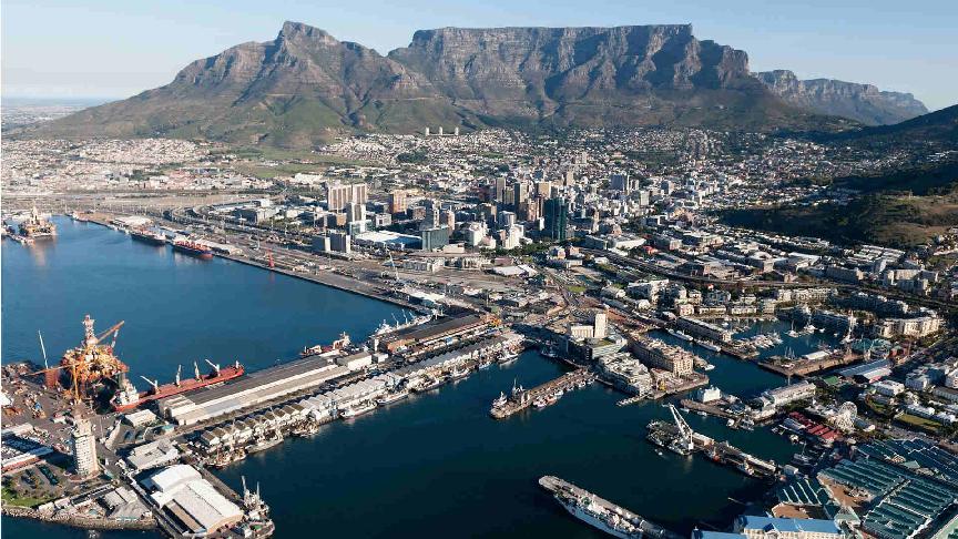 Vessel berthing delays reach 10 days at ports of Durban, Cape Town