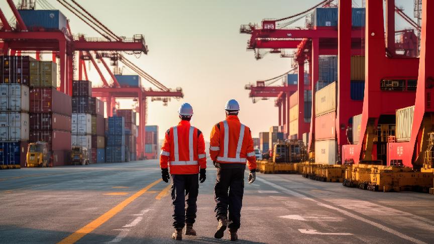 Montreal Port longshoremen labour deal expires 31 December 2023