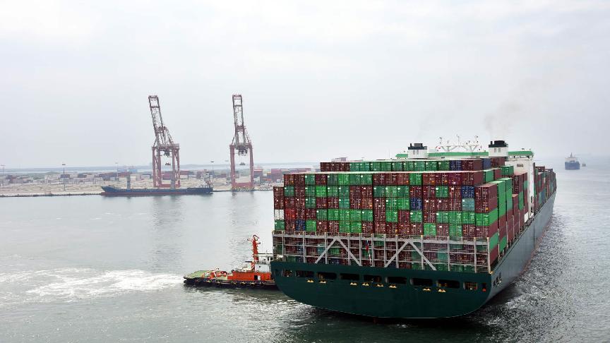 China's shipbuilding share drops as USTR port fee approaches