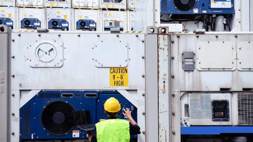 Ageing feeder fleet demands greater investment despite rise in smaller boxship orders