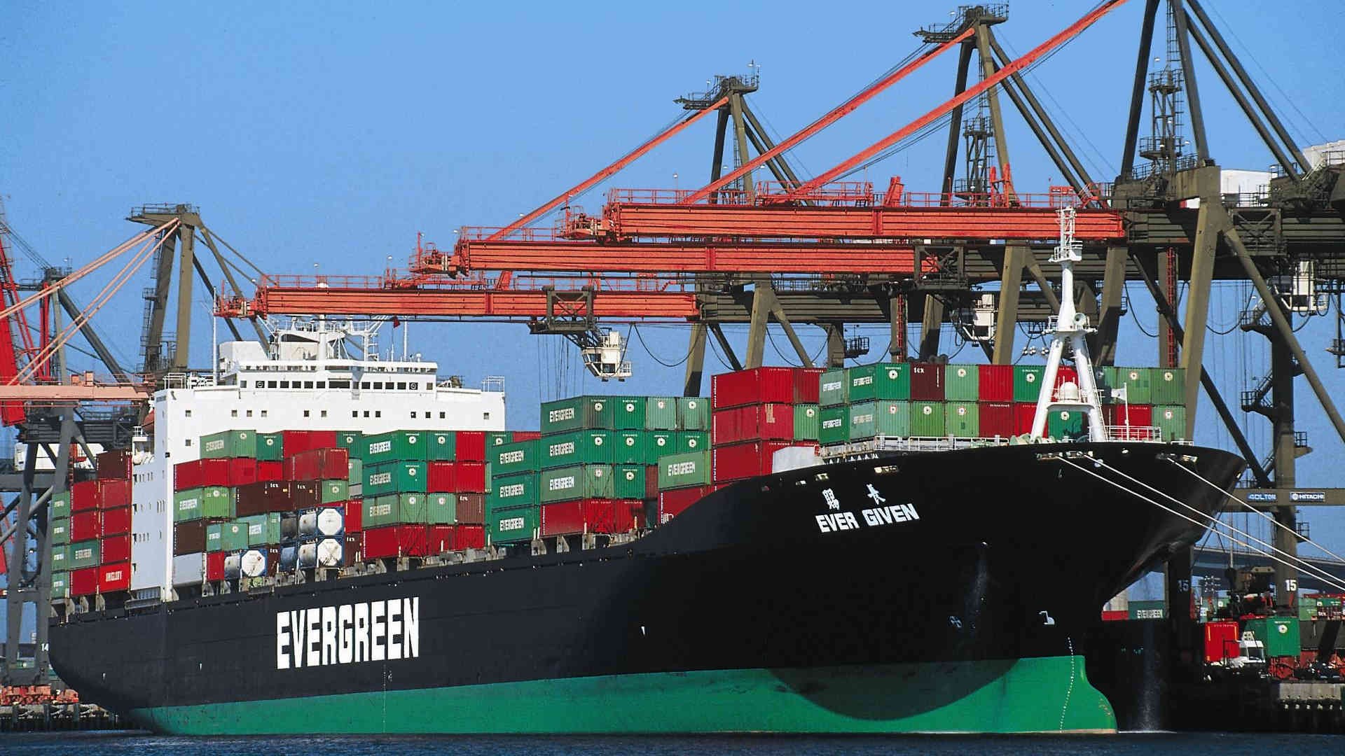 Evergreen boxship hit in Strait of Hormuz