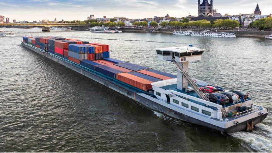 High water levels at the Rhine could impact shipping as of next week