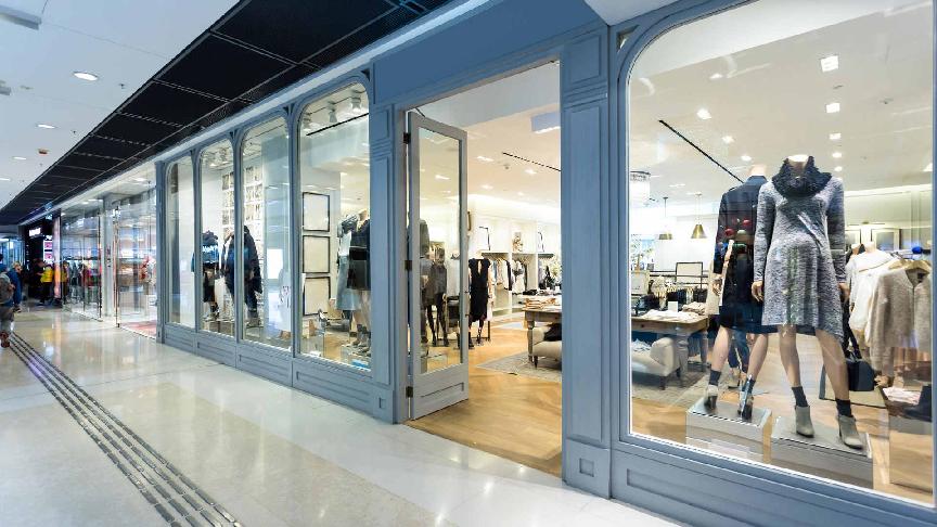 Retailers' stocks slow US imports