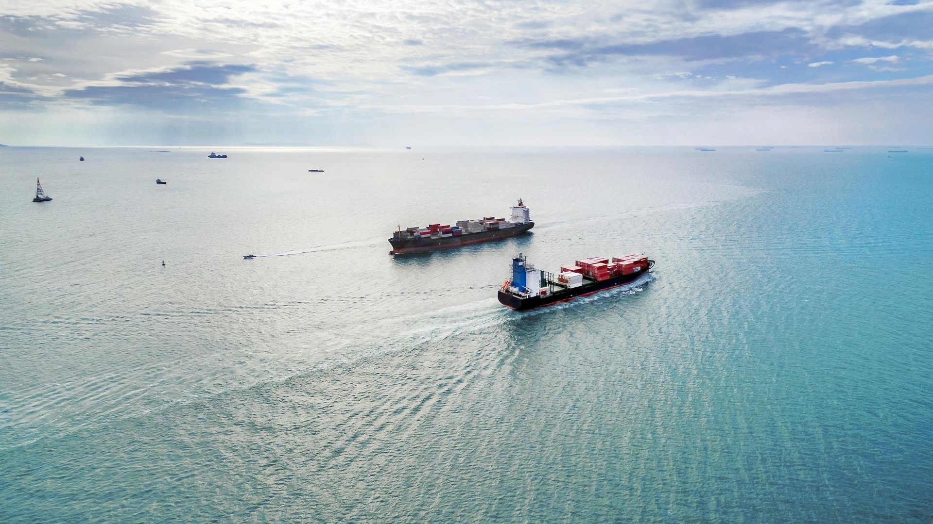 Hormuz closure forces costly liner detours as Gulf logistics tighten