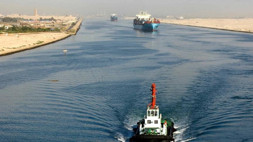 Ocean carriers accelerate their return to the Suez Canal as transits gather momentum