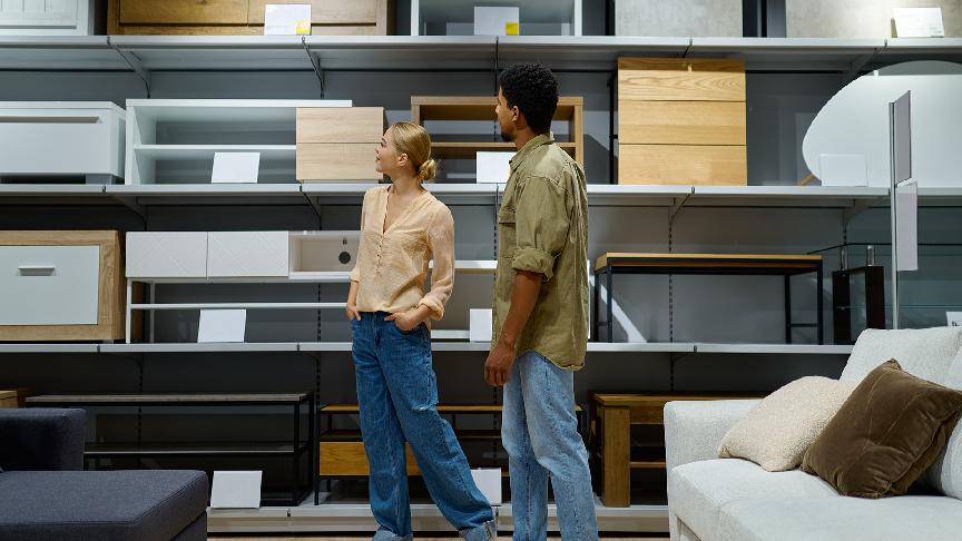 US trade, consumer spending patterns show mixed shifts 